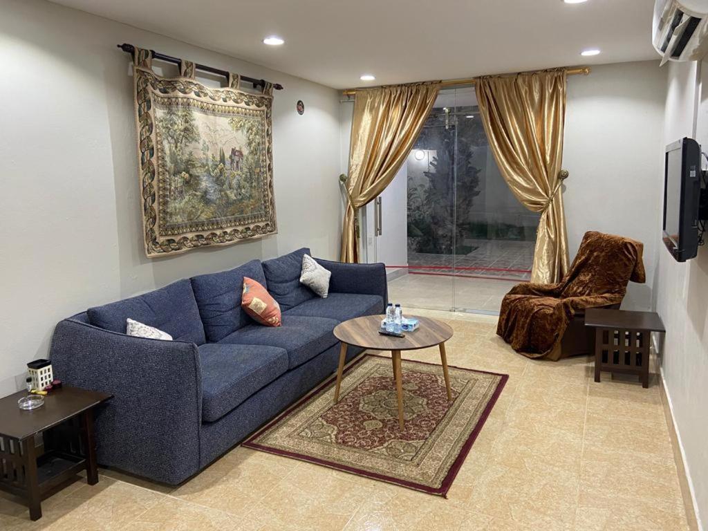 Appartement Masaken Alkenan à Yanbu Extérieur photo