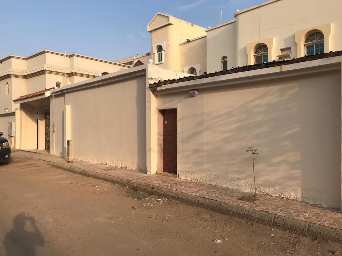 Appartement Masaken Alkenan à Yanbu Extérieur photo