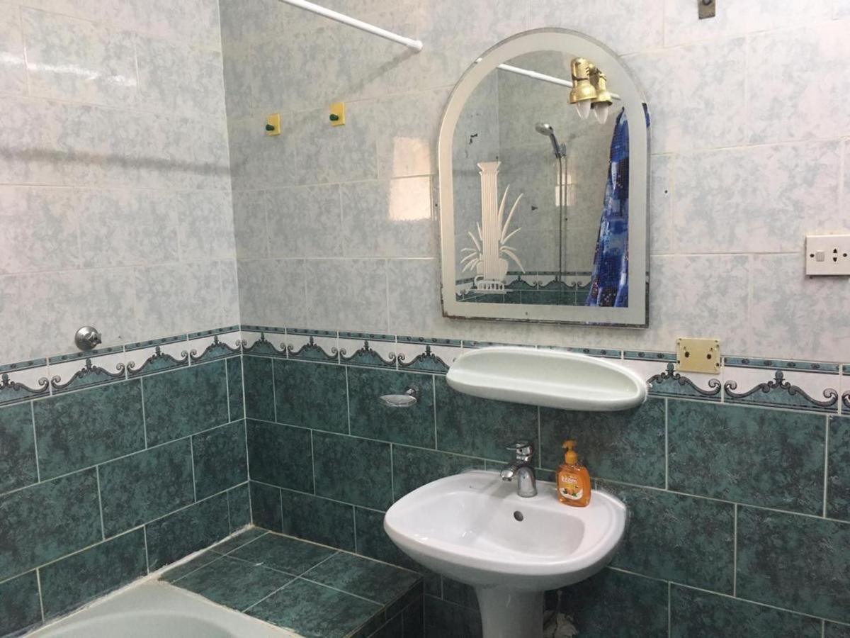 Appartement Masaken Alkenan à Yanbu Extérieur photo